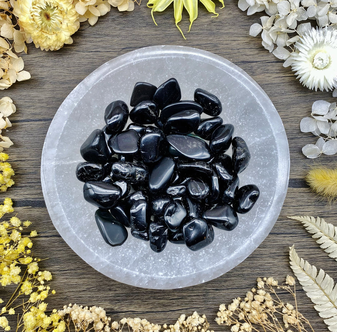 Black Onyx Tumbled Stone
