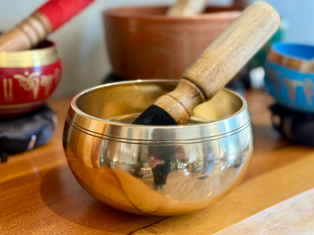 Singing Bowl Gold Medium